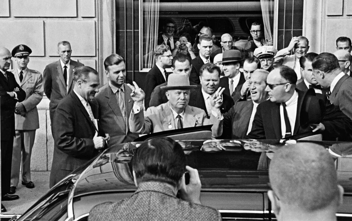 Первыми посетили америку. Хрущев визит в США 1959. Хрущев и Эйзенхауэр в США 1959. Визит Хрущева в США. Визит н.с. Хрущева в США.