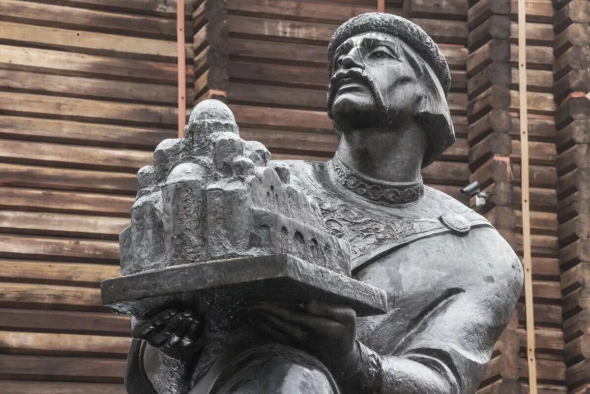 Фото князя. Ярослав Владимирович Мудрый. Ярослав Мудрый князь Киевский. Ярослав Мудрый скульптура. Князь Ярославль Мудрый.