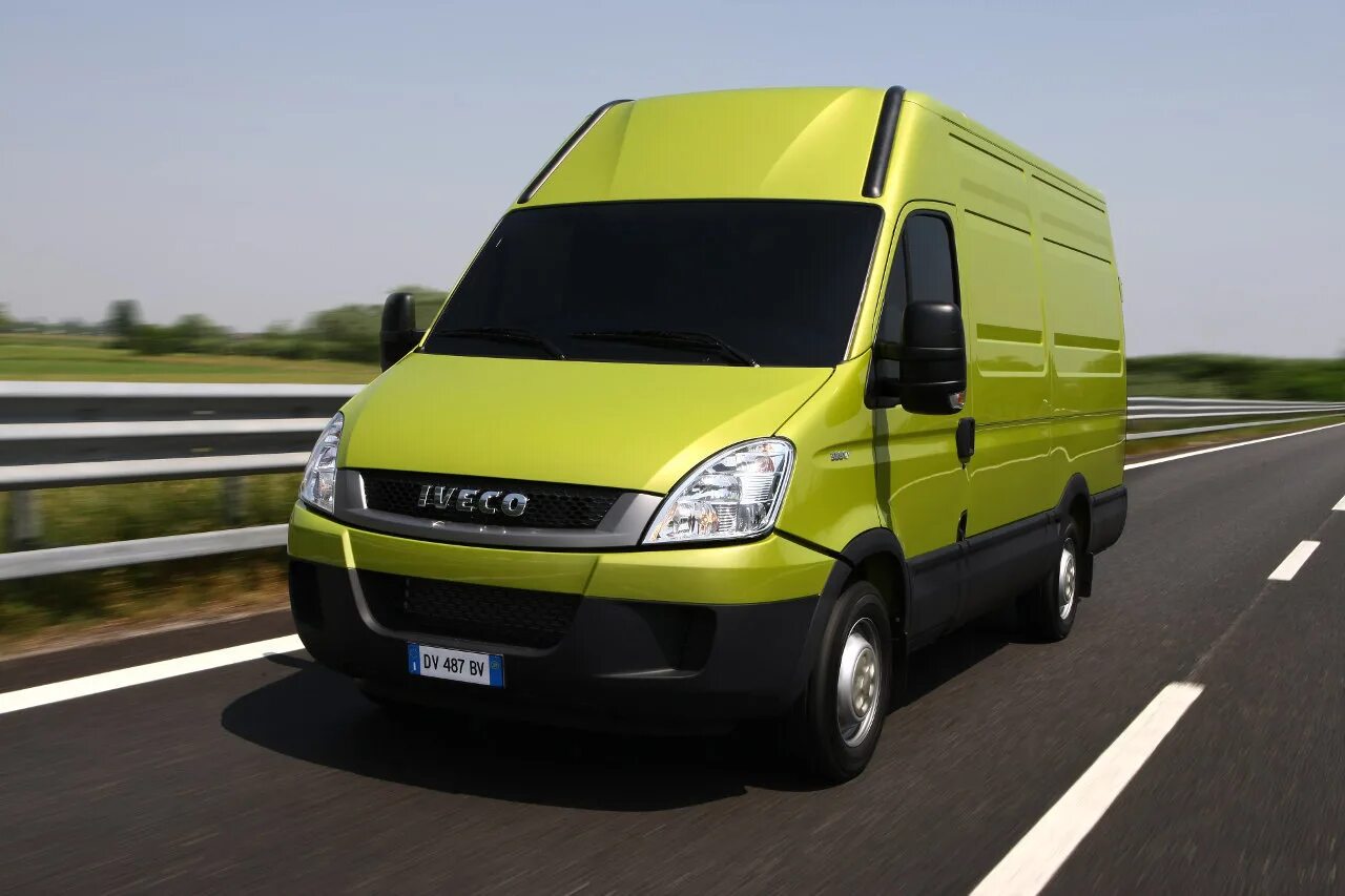 Ивеко дейли 2007. Ивеко Дейли. Iveco Daily 2.3. Iveco Daily 35c12. Iveco Daily 3.0CDI.