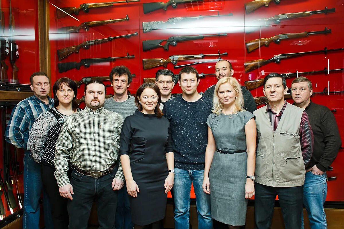 Арсенал ярославль оружейный магазин. Оружейный магазин санкт-петербург. Премиум оружейный магазин спб. Оружейный салон премиум санкт-петербург. Оружейная компания премиум санкт-петербург.