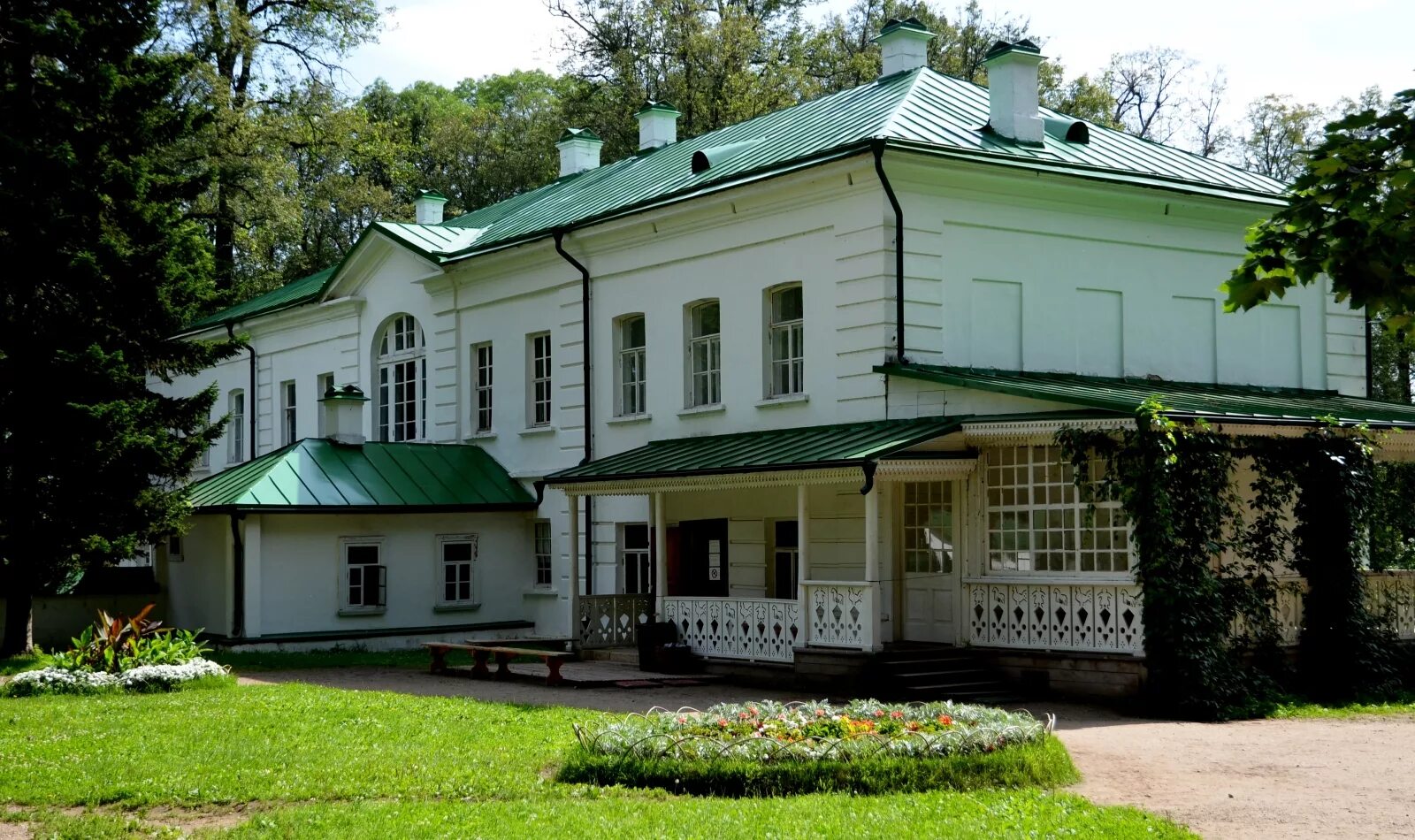 В каком городе находится ясная поляна. Музей-усадьба л н толстого ясная поляна. лев толстой музей ясная поляна. имение ясная поляна толстого. ясная поляна тула толстой.