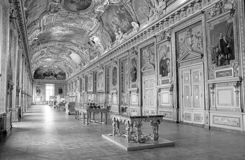 Эрмитаж в блокадном ленинграде. Эрмитаж в блокаду. Спасенный эрмитаж. Спасенный эрмитаж. Спасенный эрмитаж.