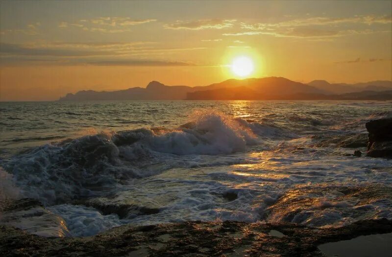 Лето море солнце 200 1550 650 информатика. Лето море солнце 200 1550 650 информатика. Лето море солнце. Закат на море. Море пляж пальмы солнце.