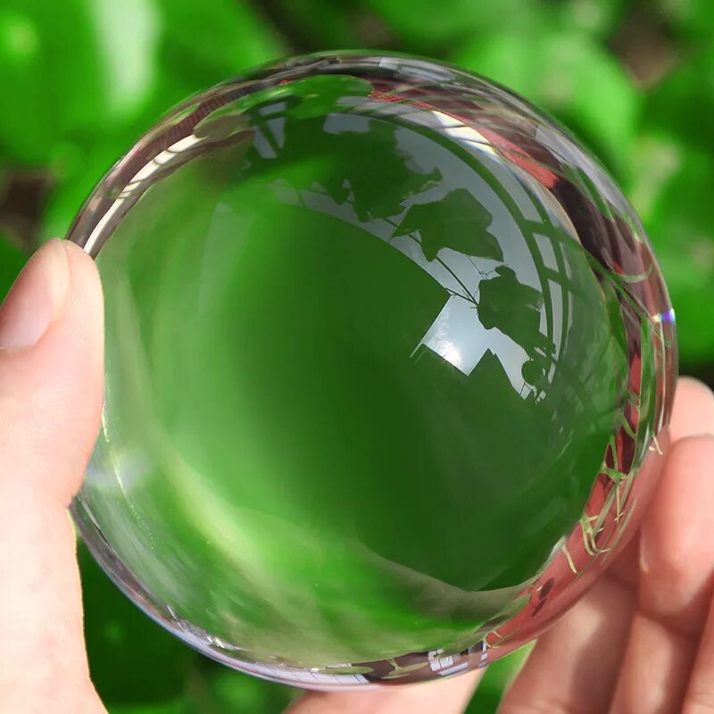 Большие стеклянные шары. Шар стеклянный. Круглый стеклянный шар. Шар стеклянный прозрачный. Зеленый стеклянный шарик.