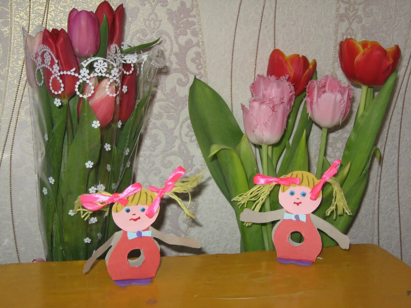 поделки самоделки на 8. поделки из бумаги цветы. цветы поделка для детей. квиллинг открытки. поделка цветы.