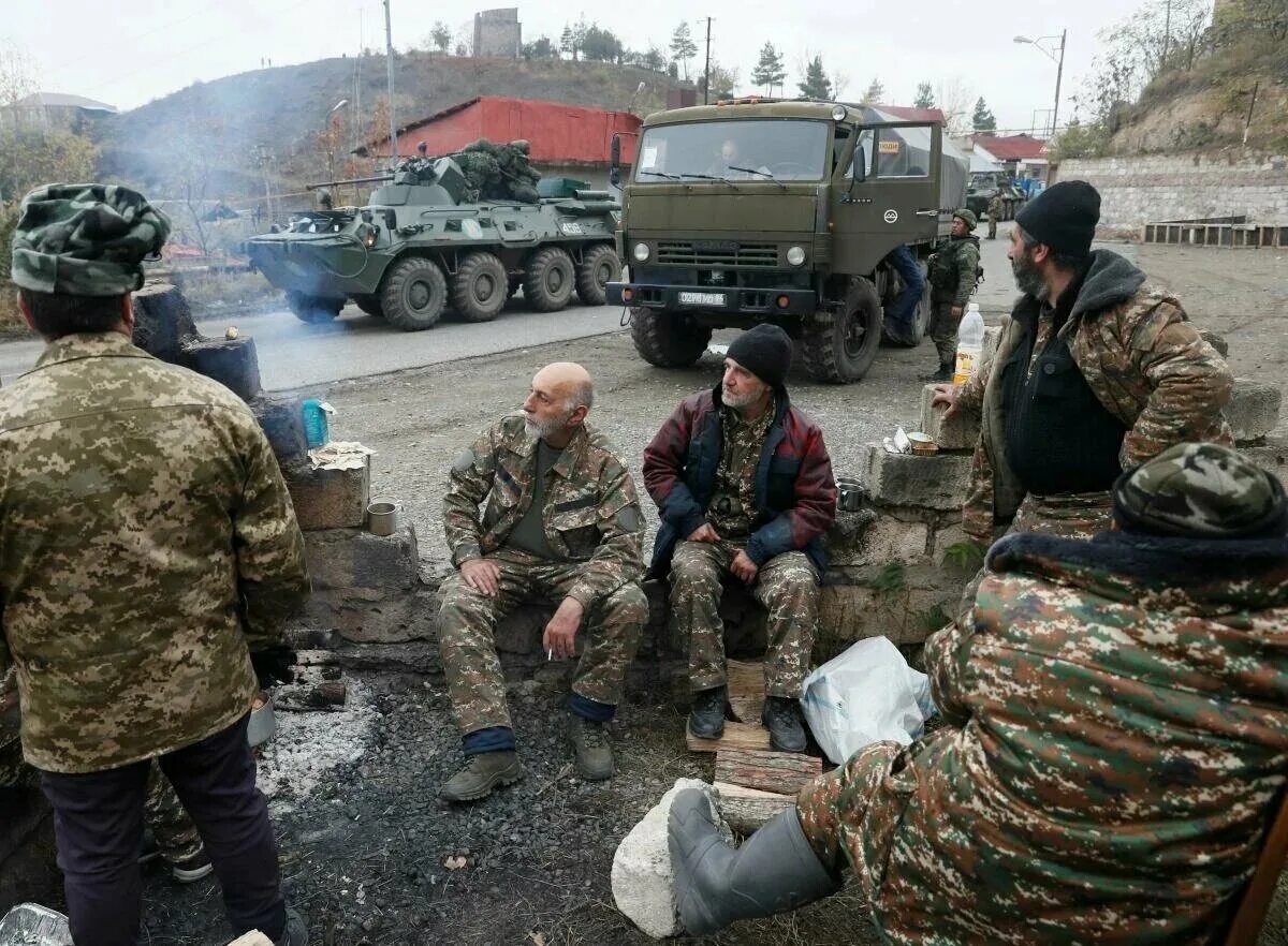 Армения последние новости на русском. Российские миротворцы в Нагорном Карабахе 2020. Миротворцы России в Нагорном Карабахе 2020. Русские миротворцы в Карабахе 2020.