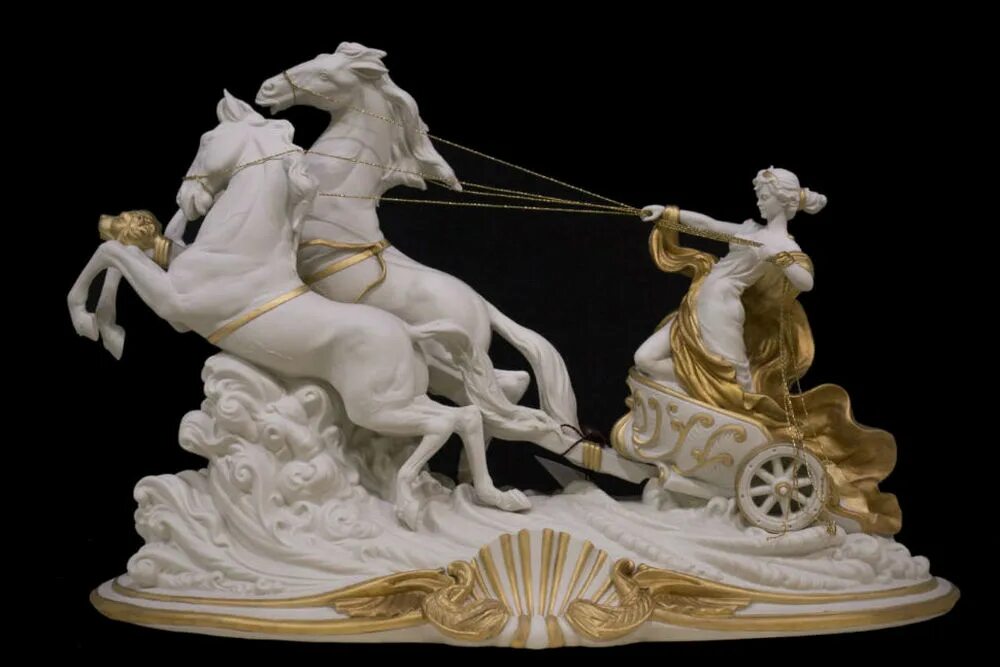 Колесница в любви. Аркан колесница таро. Колесница в любви. Фрейя скандинавская мифология. Таро райдера уэйта колесница.