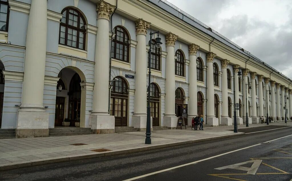 Старый Гостиный двор. Улица Ильинка, дом 4. Москва. Россия (2023 год). Редакцион