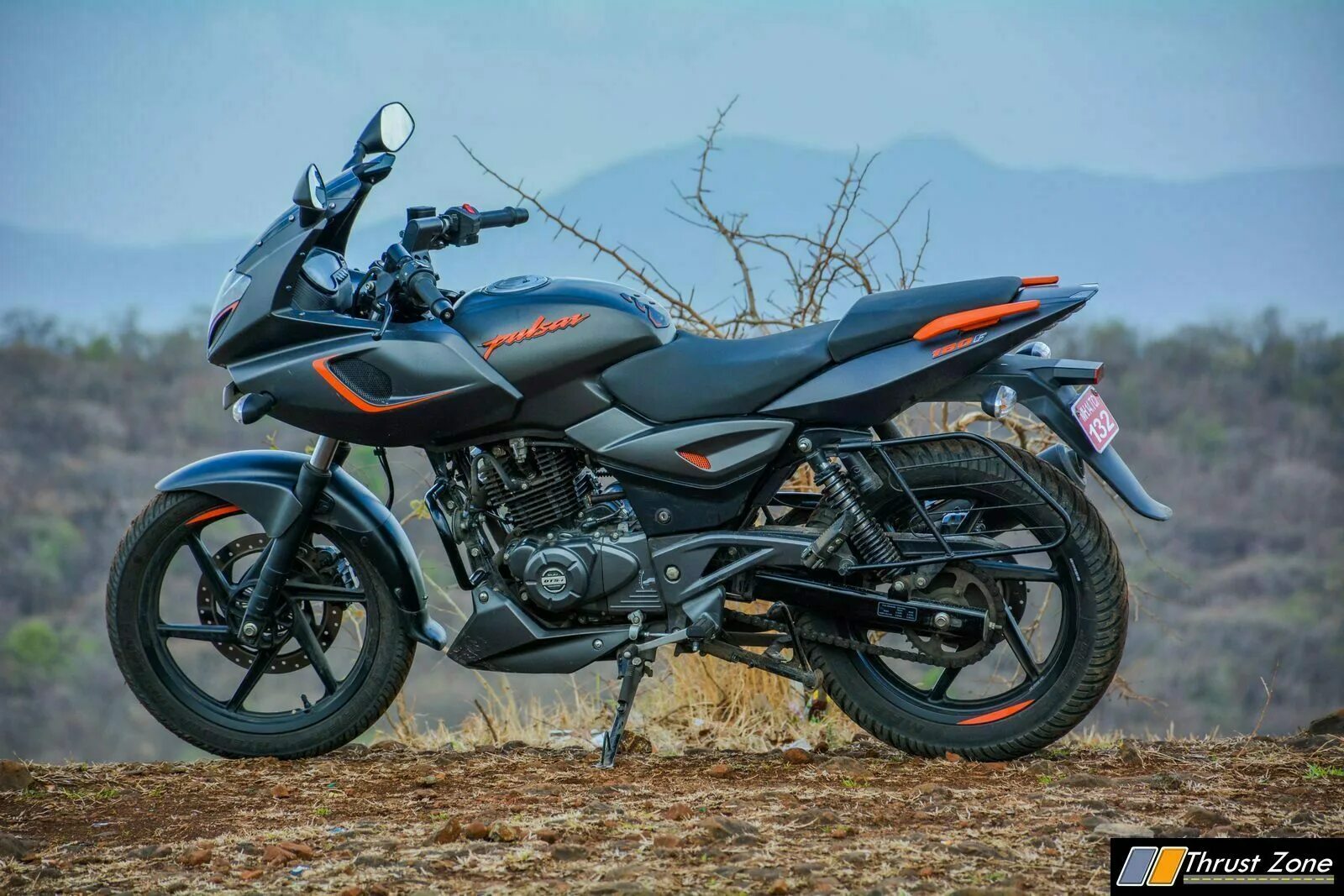 Bajaj pulsar. Мотоцикл Баджадж Пульсар 180. Мотоцикл Баджадж Пульсар 180 2020. Bajaj Pulsar NS 180. Мотоцикл Bajaj (Баджадж) Pulsar 180 (2020).