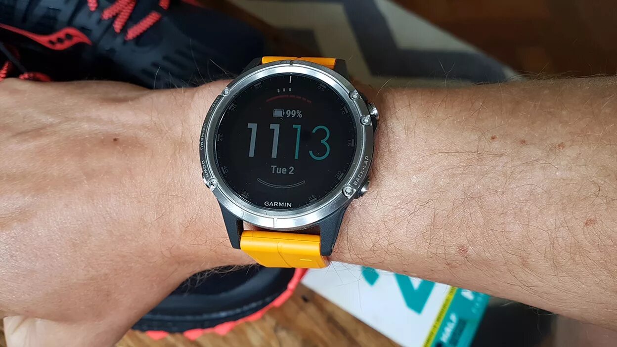 Феникс 5 читать. Гармин Феникс оранж 5. Феникс 5 Plus сапфир Титан. Garmin Titan Band. Феникс 7 Гармин 47мм.