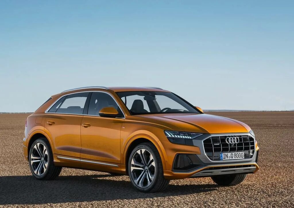 Чем отличился 2019 год. Ауди q8 кватро. Ауди ку 8 2018. Q8 Audi кватро. Ауди q8 2022.