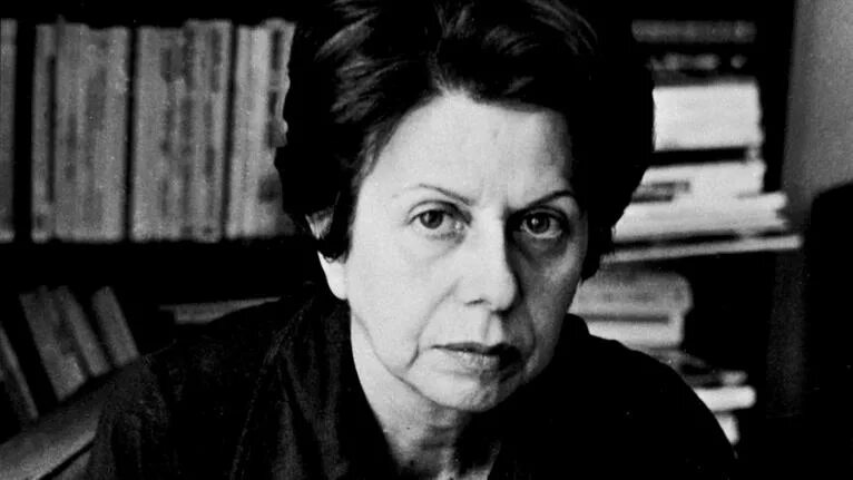 Араси де Карвальо. Писательницы 20 века. Писатели женщины 20 века. Красивые писательницы 20 века.