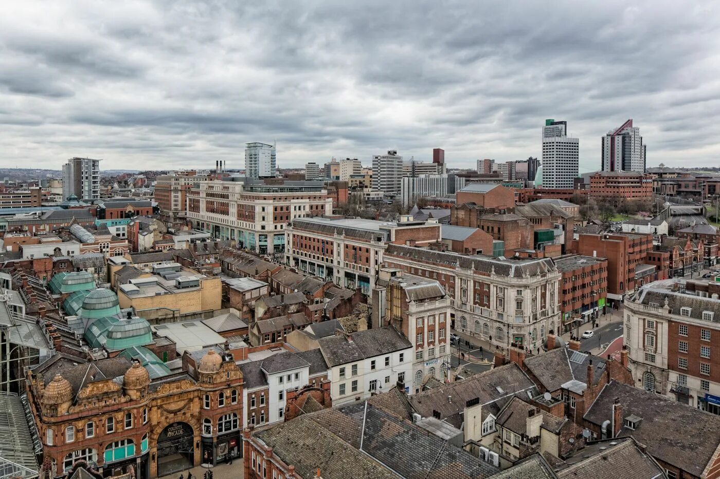 Лидс йоркшир. Лидс (западный йоркшир). leeds uk город. лидс (западный йоркшир) достопримечательности. лидс leeds англия.