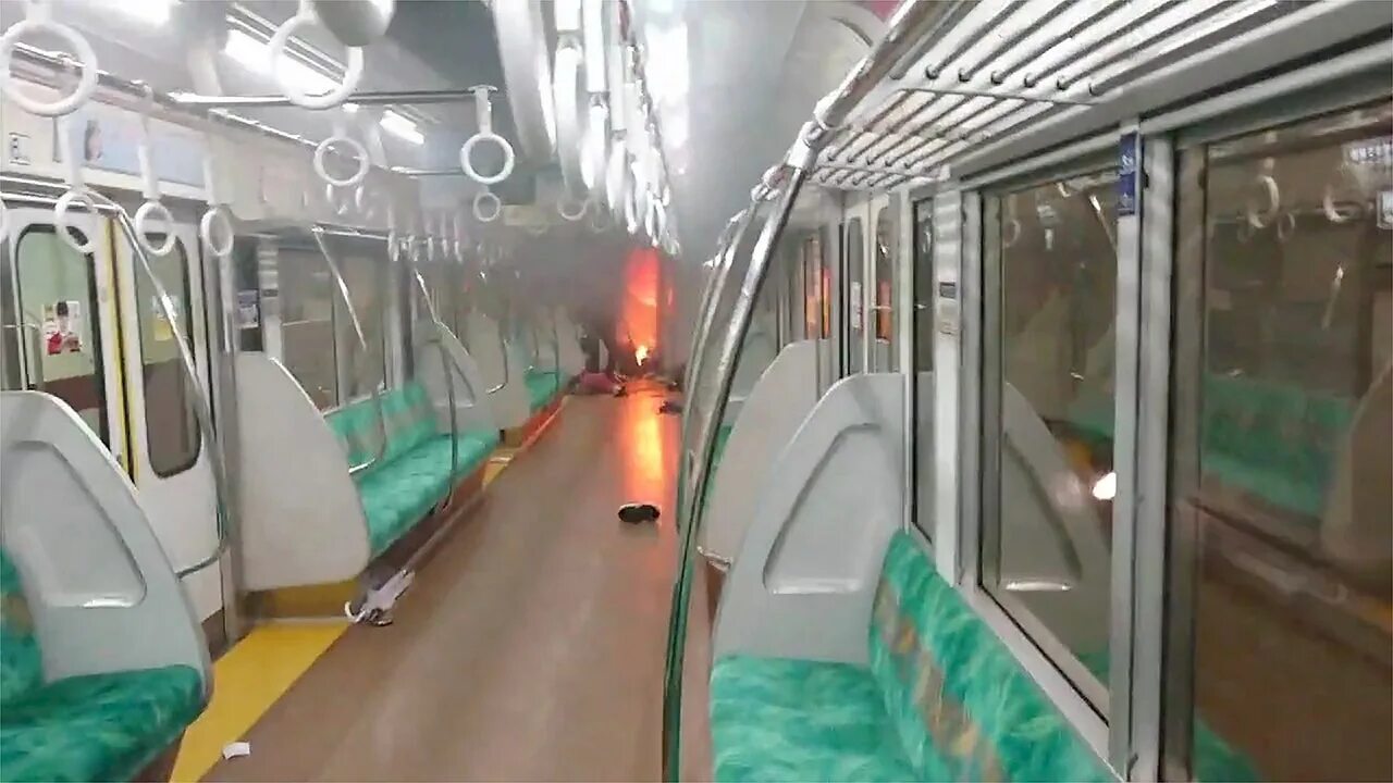 Нападение на поезд. Инцидент в японском метро. Обновление вагона метро Токио. Газовая атака в японском метро.