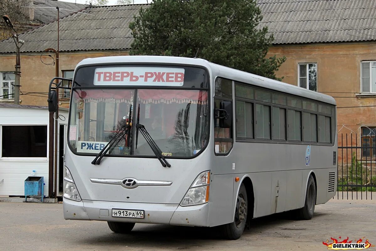 Ржев тверь автобус купить. Тверской автобус. Автовокзал Ржев. Автобусы Ржев. Автобус Тверь Ржев.