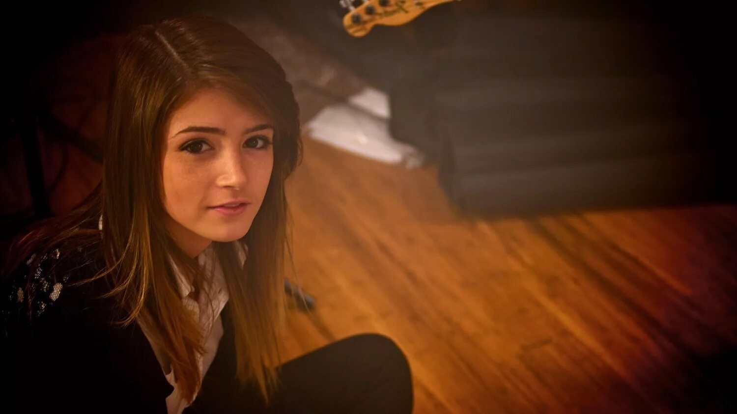 Against the current chrissy costanza. Chrissy costanza instagram. Chrissy from against the current. Chrissy from against the current. Крисси костанза hot.