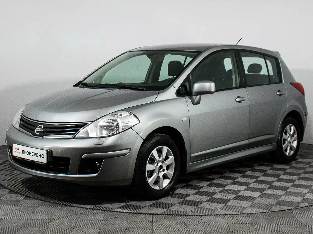 Ниссан тиида 2012 год. Nissan Tiida 2012. Nissan Tiida 2012 хэтчбек. Nissan Tiida серый. Nissan Tiida 1.3.