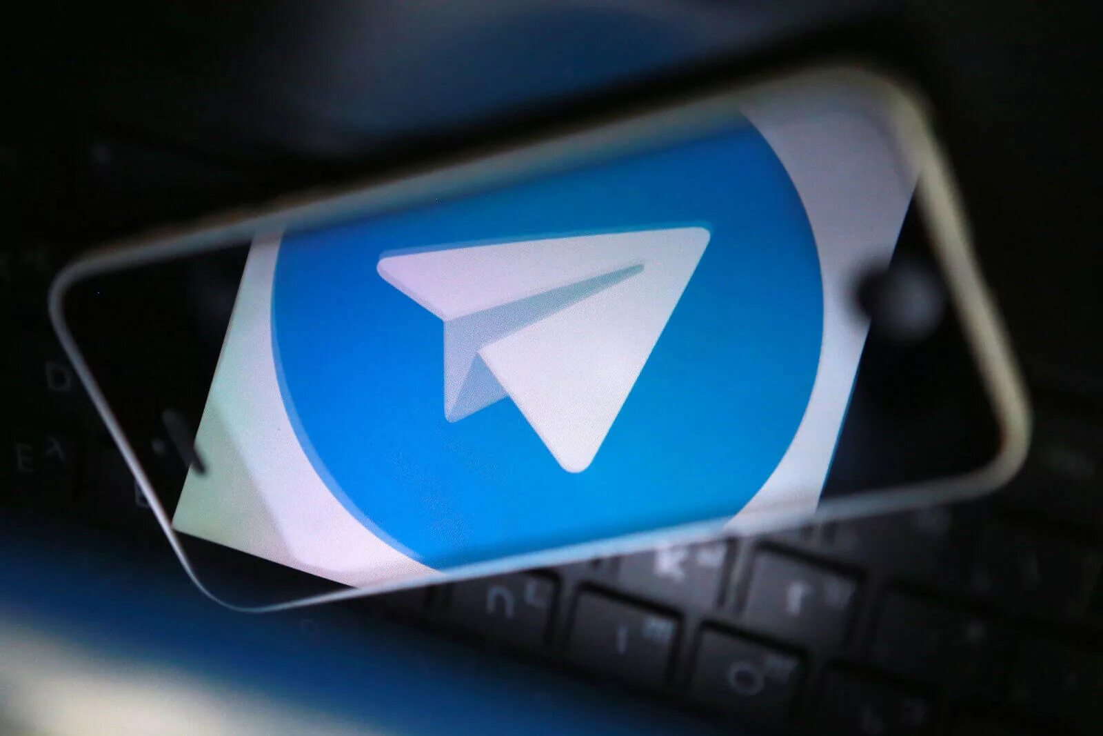 Telegram update. Телеграм. Telegram Messenger. Фото для телеграмма. Логотип телеграмма.