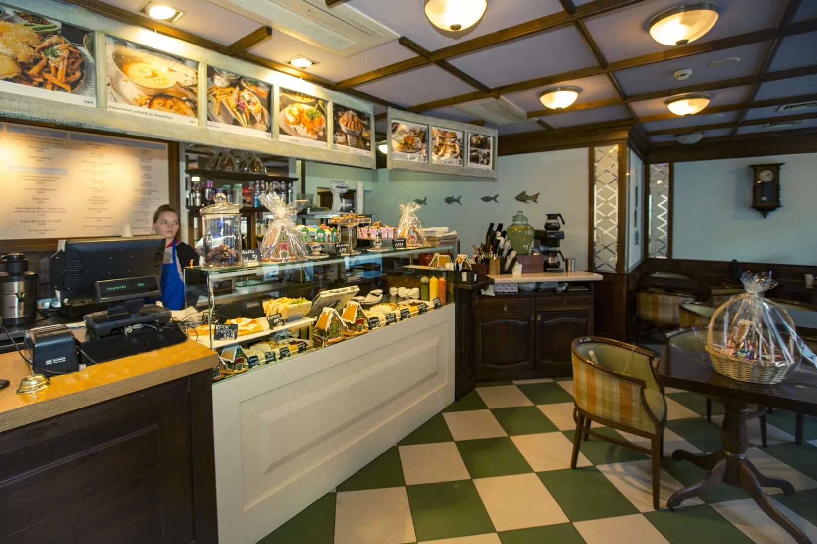 Fish&chips ресторан ингланд. Чипс москва. Чипс новиков. «chips» • москва, ул. Чипс новиков.