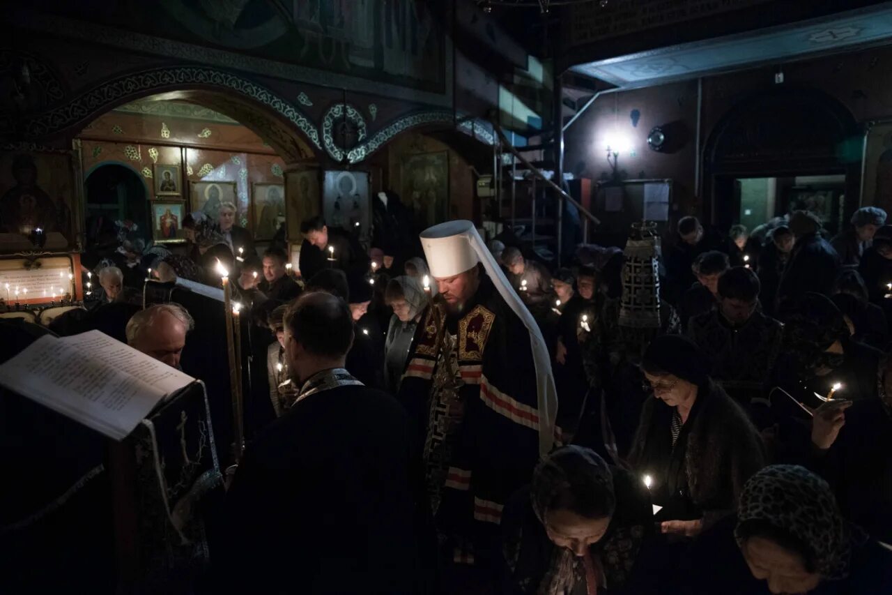 В храме покаянный канон Андрея Критского в храме. Покаянный канон преподобного Андрея Критского. Великий канон прп. Андрея Критского. Вечерняя служба с каноном андрея критского