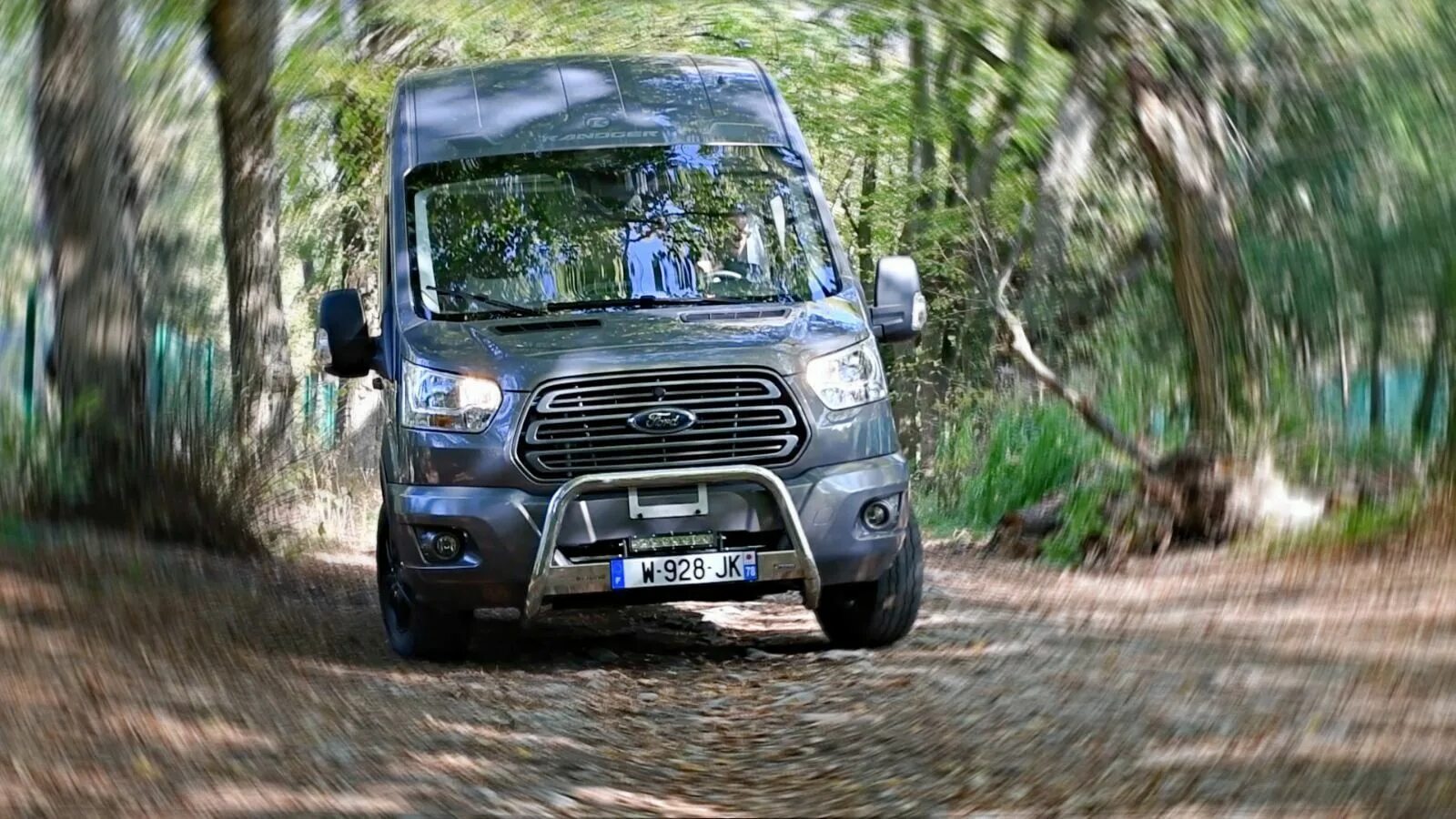 Форд транзит 4х4 купить. Ford Transit Custom 4x4. Ford Transit 4x4 Camper. Ford Transit 4. Ford Transit 4x4 off Road.