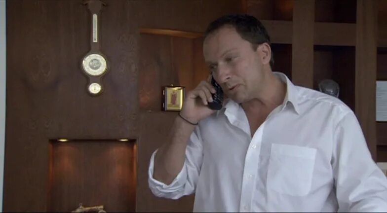 Пилот международных авиалиний сериал 2011. Пилот международных линий. Фильм пилот международных авиалиний. Пилот международных авиалиний 1 серия 1 сезон. Карина разумовская пилот международных авиалиний.