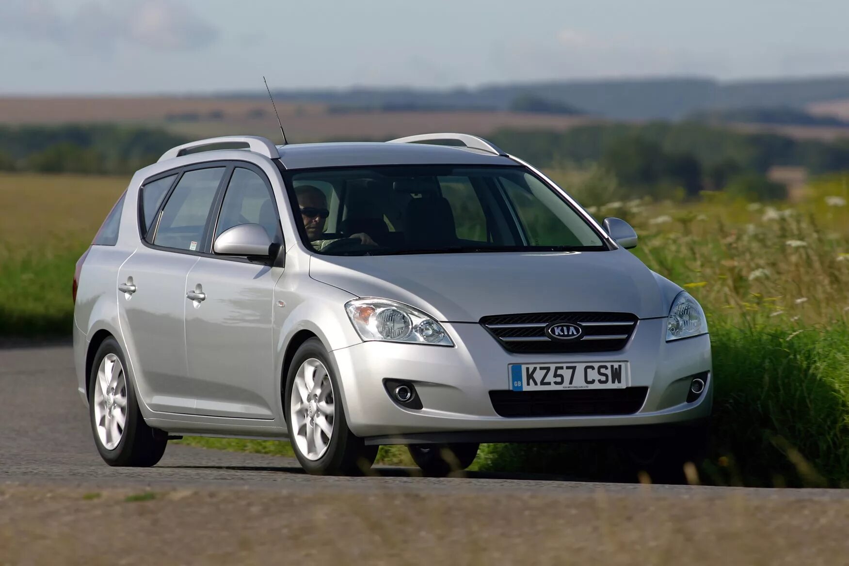 Сид первое поколение. Kia Ceed SW 2007. Kia Ceed SW 2010. Киа Ceed SW 2008. Kia Ceed 2007 универсал.