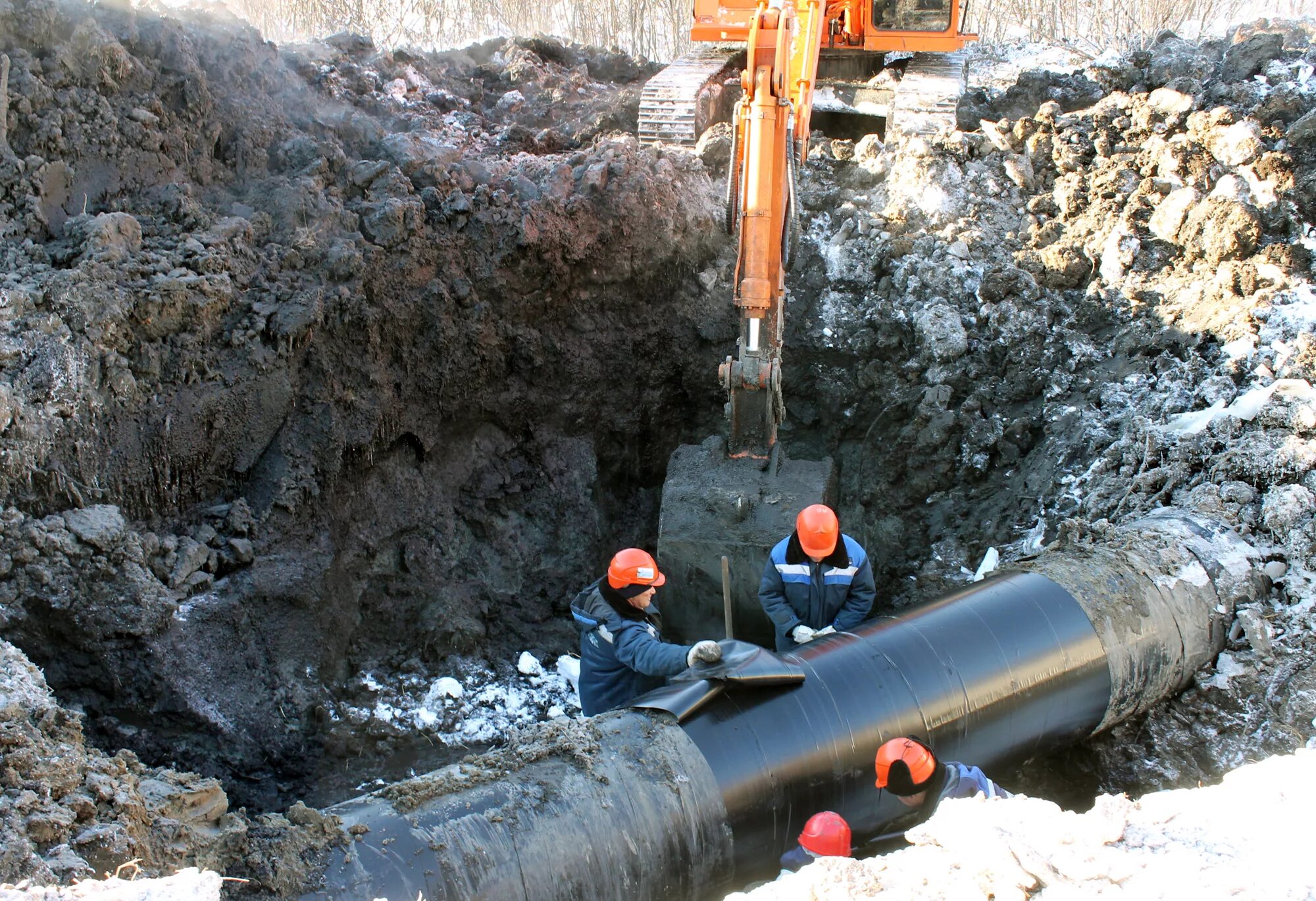 Магистральный трубопровод подземный. Подземный газопровод. Труба газопровода. Подземный нефтепровод. Капитальный ремонт магистрального трубопровода