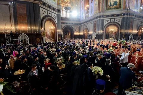 Вечерня сейчас
