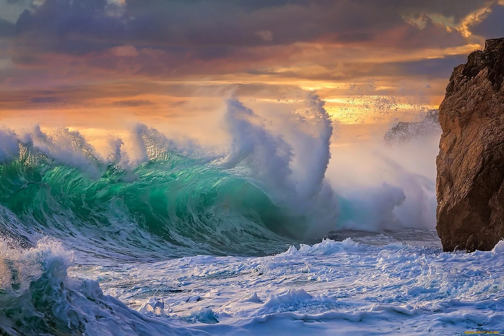 В океане есть волны. Атлантический океан шторм. Бискайский залив волны убийцы. Исландия Атлантический океан. Уоррен Килан волны.