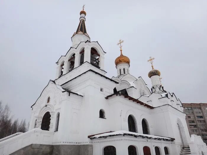 Белоозерский Церковь. Белоозерский храм всех святых. Пгт Белоозерский Воскресенский. Белоозерский достопримечательности. Белоозерская окрестности