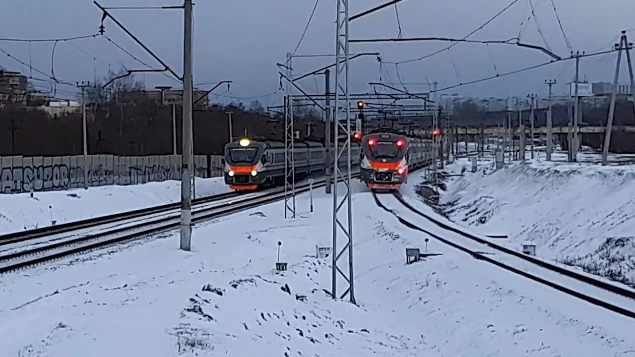 Электричка чехов столбовая на сегодня. Станция МЦД Царицыно платформа 3. Станция Шарапова охота железная дорога. Перегон Чехов - Шарапова охота. Платформа Царицыно 3 путь.