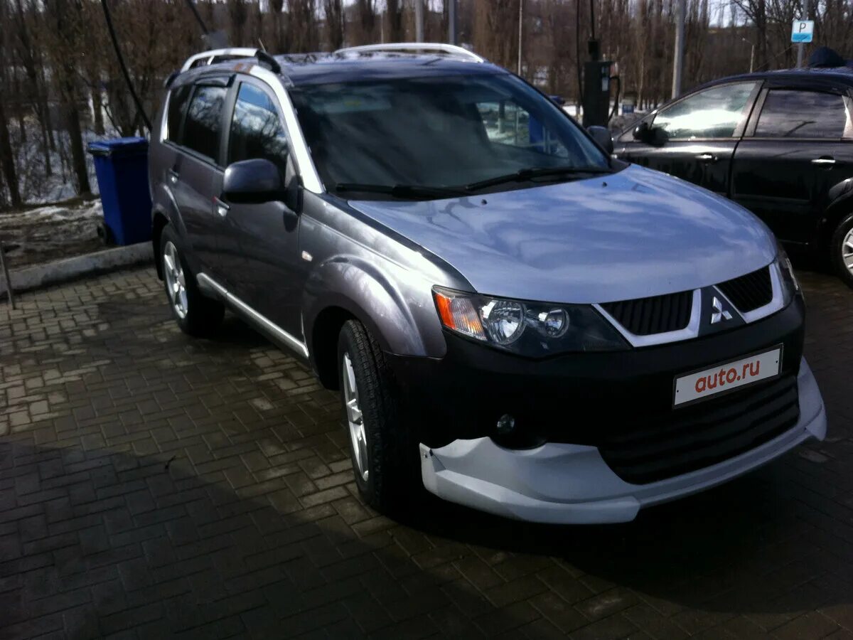 Купить митсубиси аутлендер 2008 года. Mitsubishi Outlander 2.4 2008. Аутлендер Митсубиси Аутлендер 2008. Аутлендер 2008 2.4. Митсубиси Аутлендер 2008 серый.