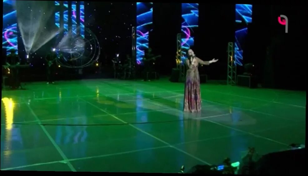 Шах сердца зайнаб. Имя зайнаб на арабском. Зайнаб махаева 2022. Зайнаб махаева концерт 2000. Зайнаб надпись.