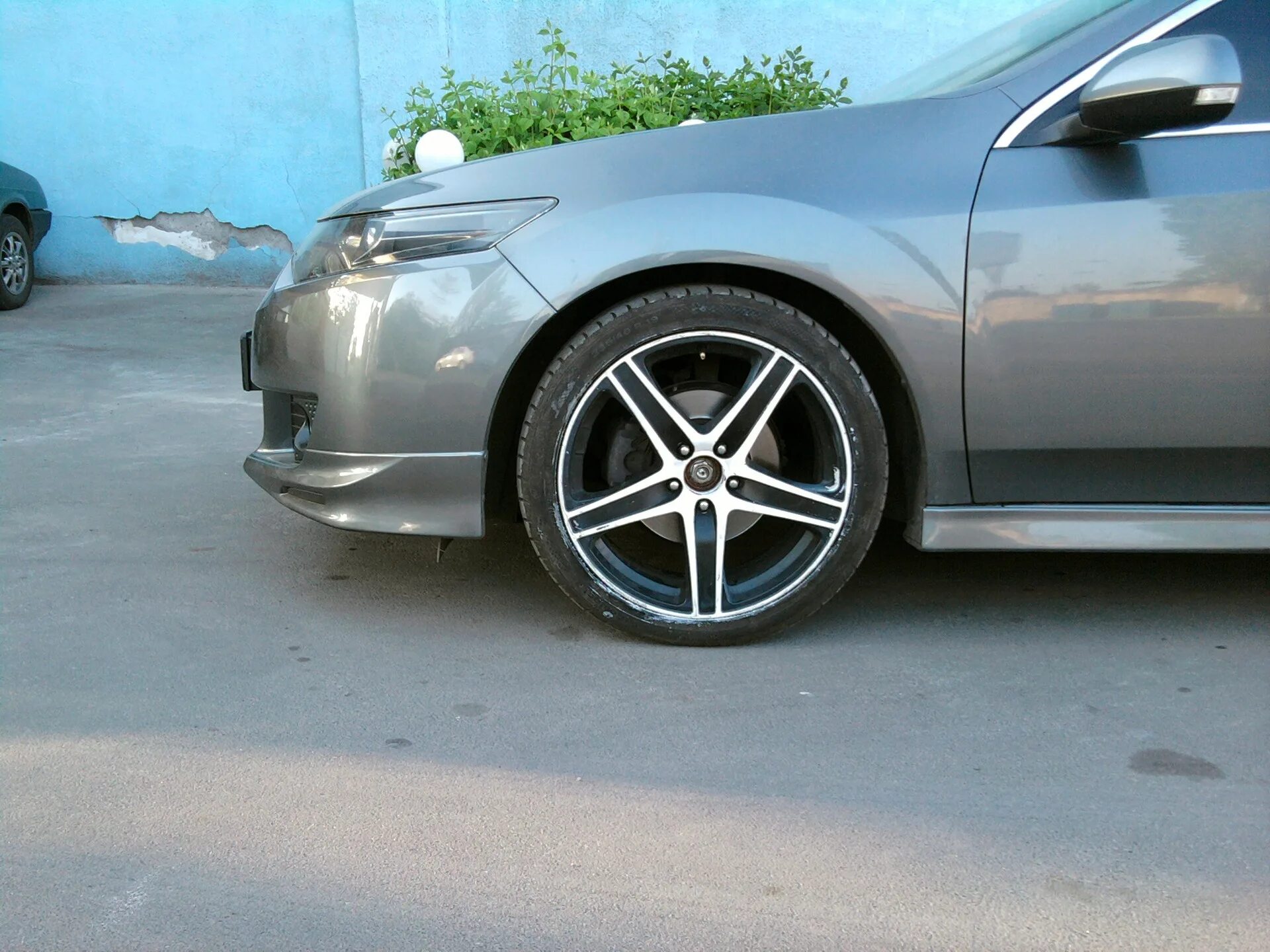 235 диски. Диски Honda r19. 235 35 R19 Аккорд 8. Accord 7 235 35 r19. Диски Axis Elite.