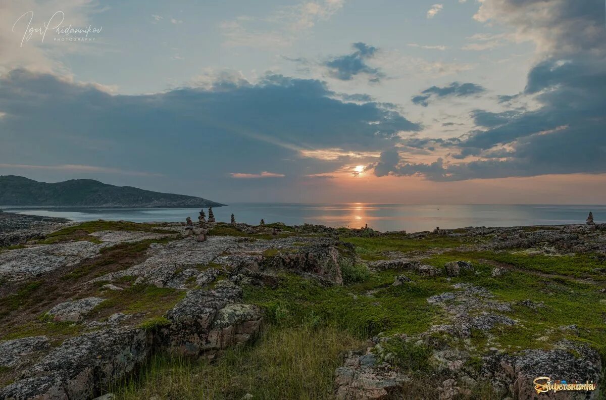 баренцево море мурманск териберка. побережье северно ледовитого. островной кольский полуостров. северный ледовитый океан россия. остров северный карское море.