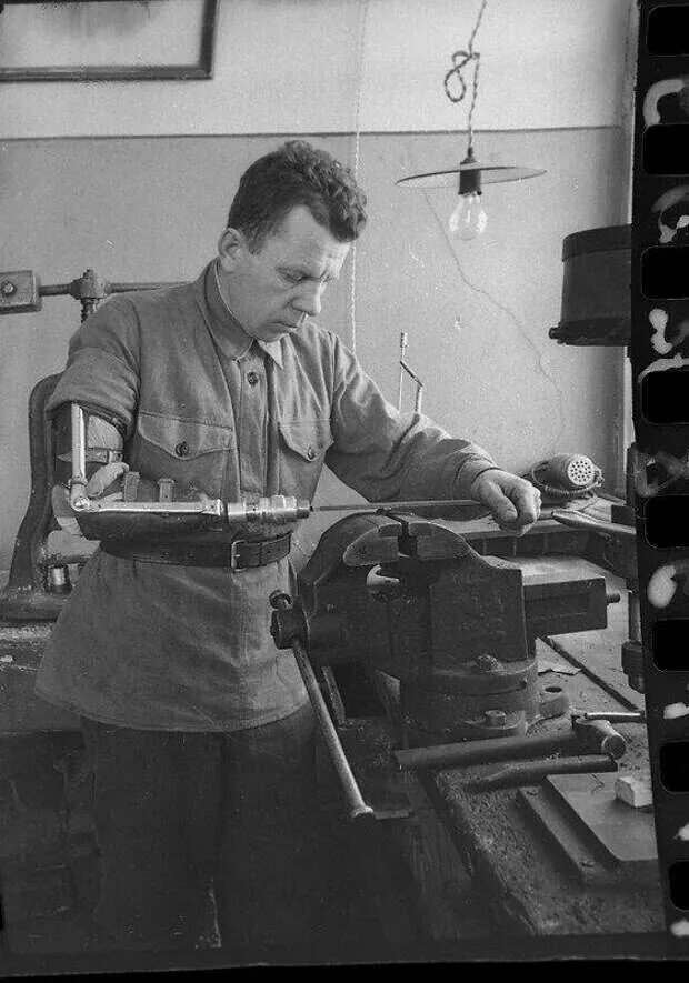 Остров валаам сталинские самовары. Валаам остров инвалиды вов. Инвалиды войны в ссср в годы великой отечественной войны. Инвалиды после великой отечественной войны. Сталин инвалиды после войны.