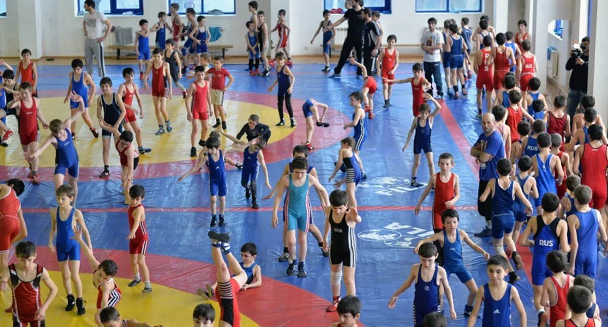 Лёгкая атлетика упражнения в школе. Гимнастика для детей. Отбор детей в спорт. Отбор детей в секции. Спортивные соревнования для детей.