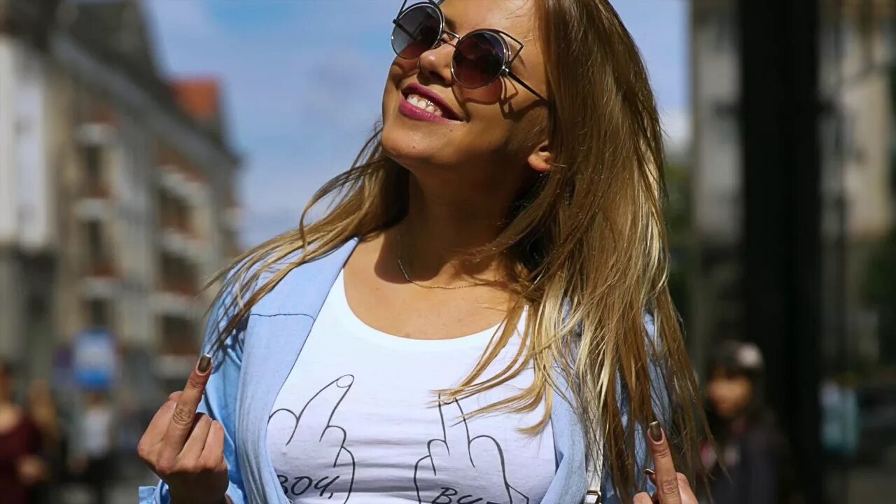 Литовские девушки на улице. Вильнюс девушках. Фотосессия в вильнюсе. Вильнюс. Девушки вильнюса.