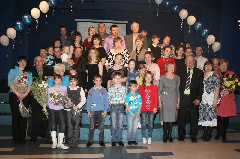 Дома детского творчества. Зимний лагерь елочка минусинск. Конкурсы минусинск. Выступление агитбригады юид. Конкурсы минусинск.