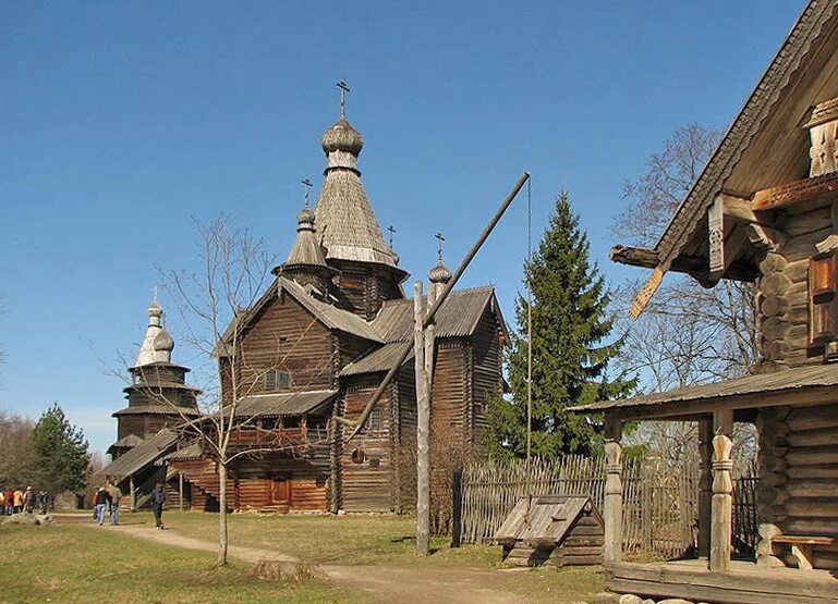 В каком городе находится деревянного зодчества. Новгородский музей народного деревянного зодчества Витославлицы. Музей зодчества Великий Новгород. Музей деревянного зодчества Витославлицы в Великом Новгороде. Музей деревянного зодчества Витославицы.