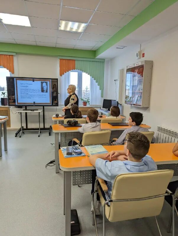 губкин гурт фото. библиотека губкина. орленок эколог. робофест 2022. губкинский читающий.