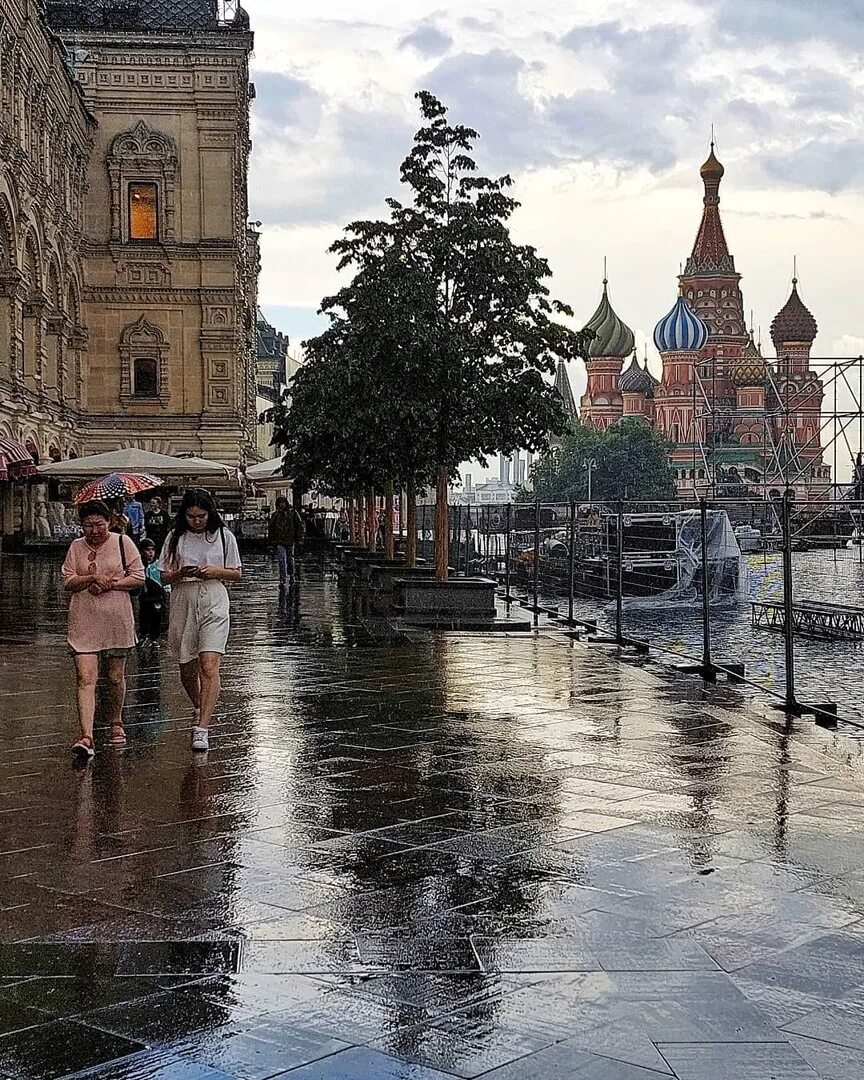 Дождь ютуб. Грустный дождь. Дождливое небо. Туча с дождем. Дождик с неба.