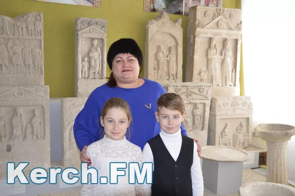 Гимназия 2 керчь. Гимназия 2 керчь. Гимназия 2 керчь. Школа короленко керчь электронный журнал. Директор гимназии 2 керчь.