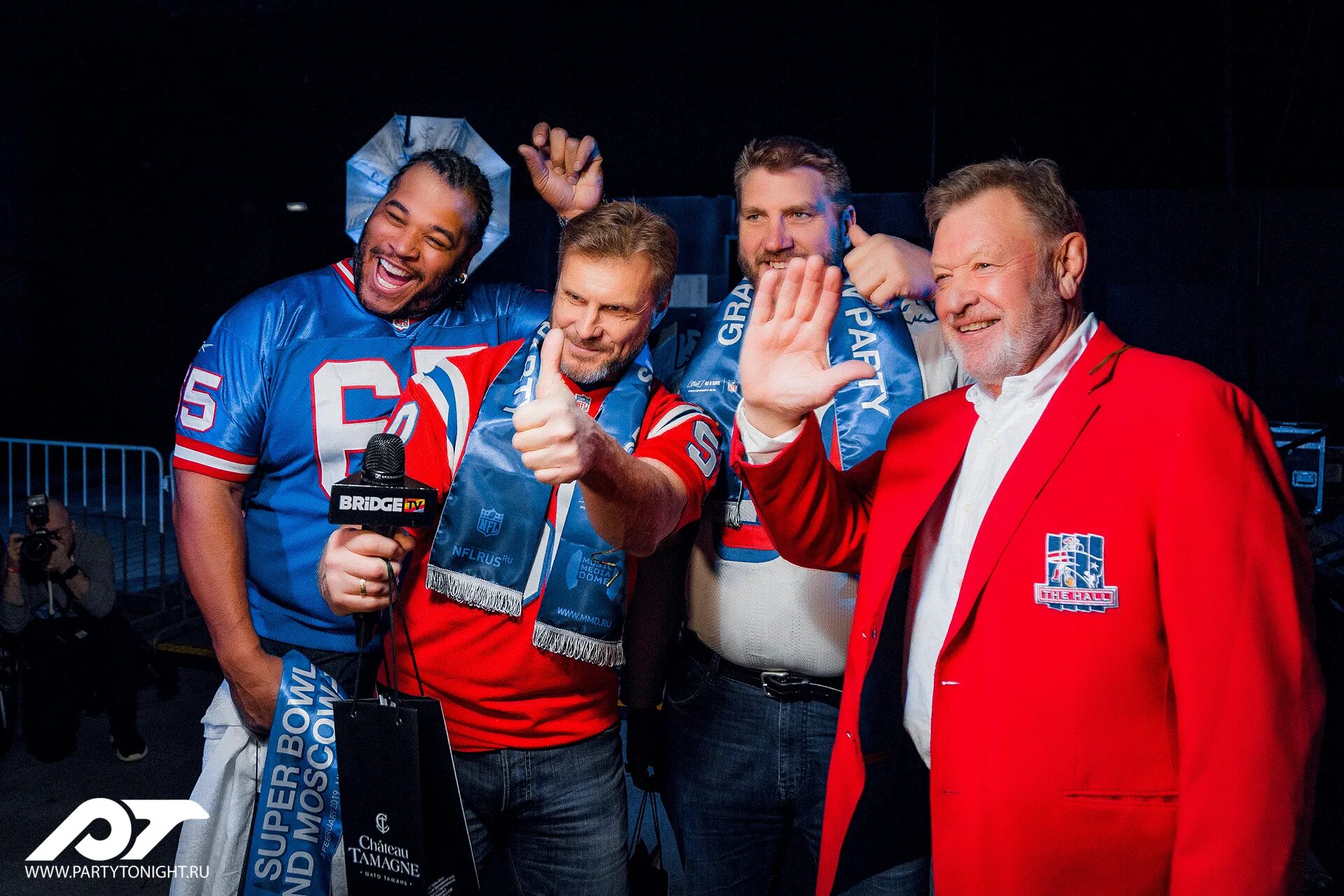 Super москва. Super москва. Техно вечеринки в москве. Супер москва. Частный супер групп.