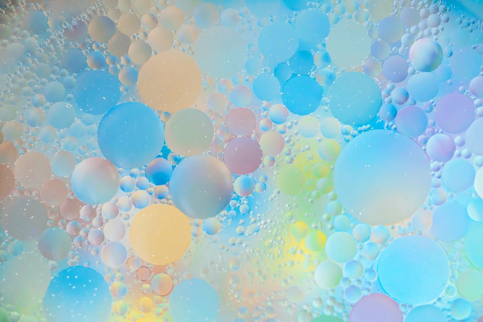 Фон пузыри. Фон мыльные пузыри. Разноцветные мыльные пузыри. Фон пузыри разноцветные. Виниловые обои пузырями
