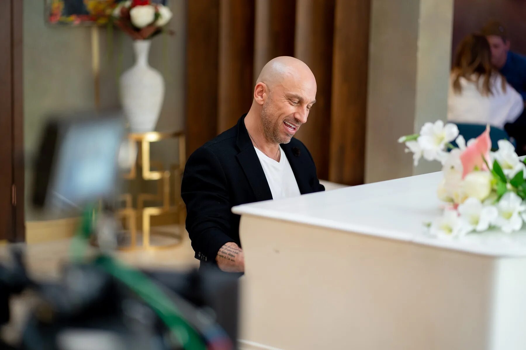 кухня отель элеон битва за отель. сериал кухня дочь баринова. кухня война за отель федор бондарчук. кухня сериал 2012. кухня сериал 2012–2016.