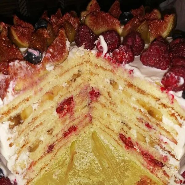 молочная девочка с персиками рецепт. торт наполеон пломбир. молочная девочка с персиками. шоколадная молочная девочка. торт молочная девочка в разрезе.