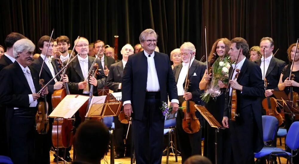 И чайковского федосеев. И чайковского федосеев. Чайковского. Большого симфонического оркестра им. Владимир федосеев дирижер.