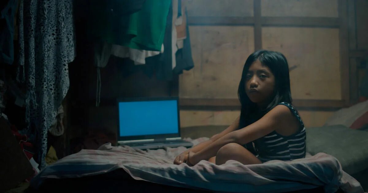 Do you ever think of me. Сцены из фильмов про детскую проституцию. Trafficking фильм 2019. Pedophilia герл фильмы. I, pedophile фильм 2016.